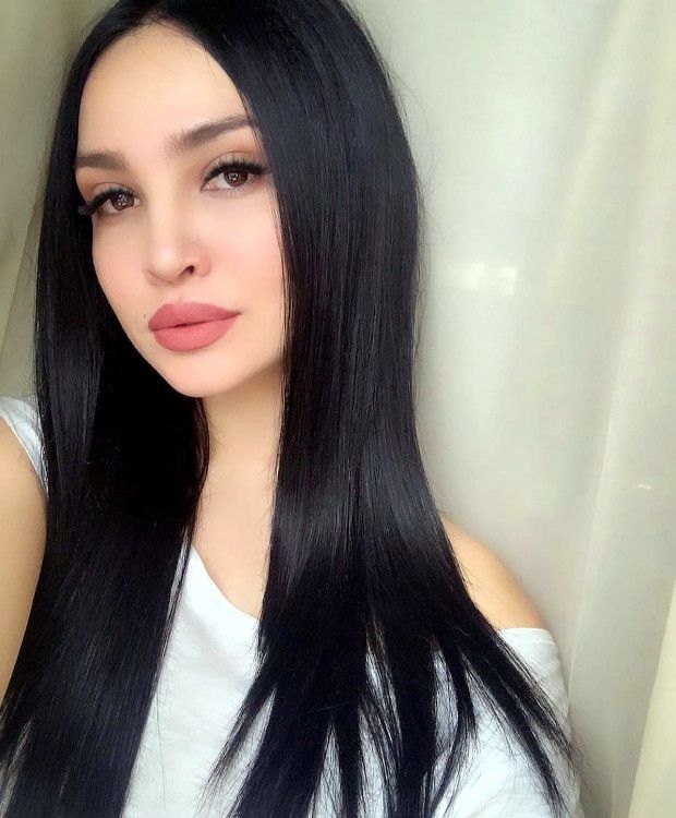 Wonderful Azerbaijani Women: Why are they Ideal Wives? [2020 Update]