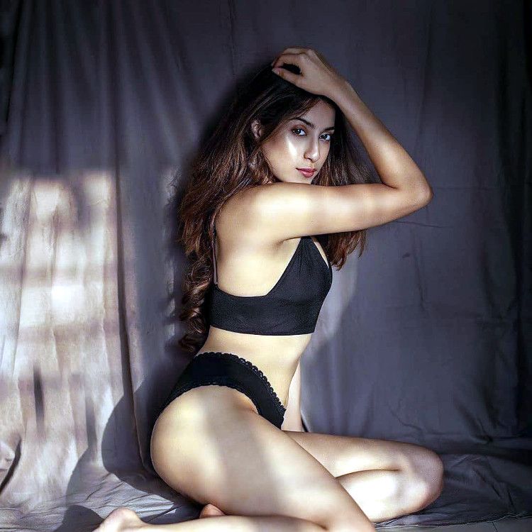 Sinhala Girls Hot Photos